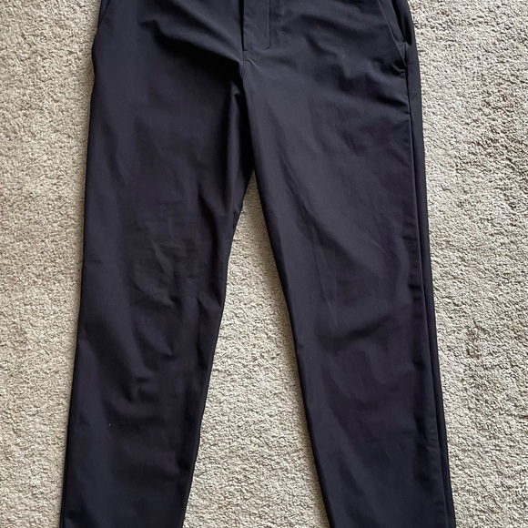 Slim Fit Men’s Lululemon pants - Picture 1 of 3